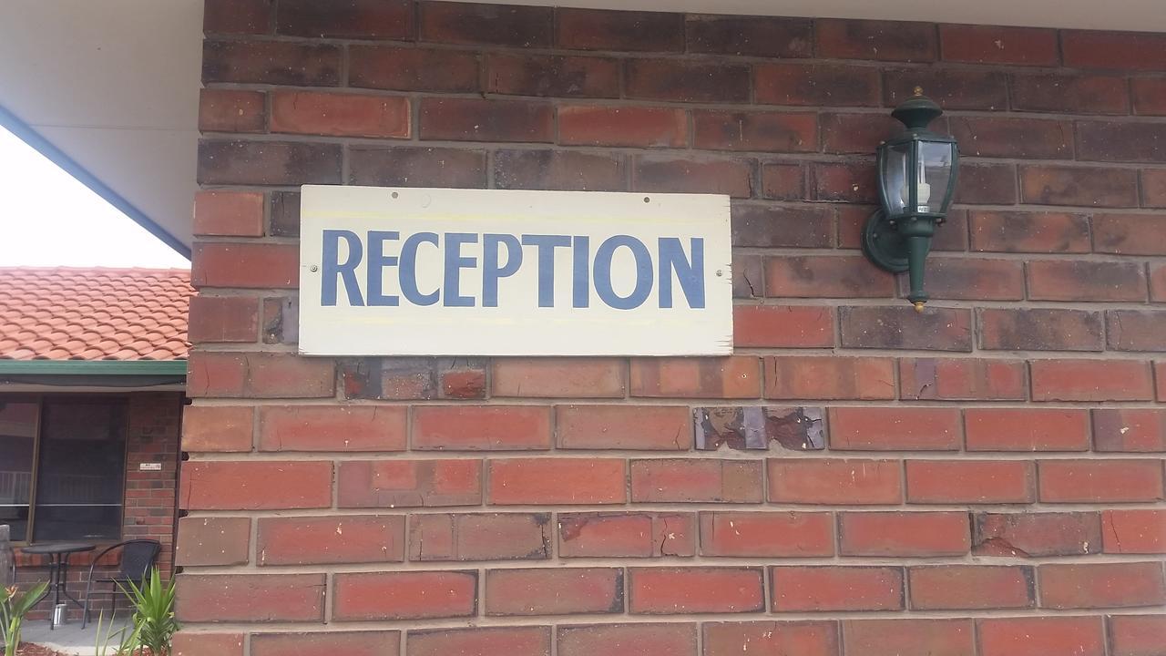 Wentworth Club Motel Exterior foto